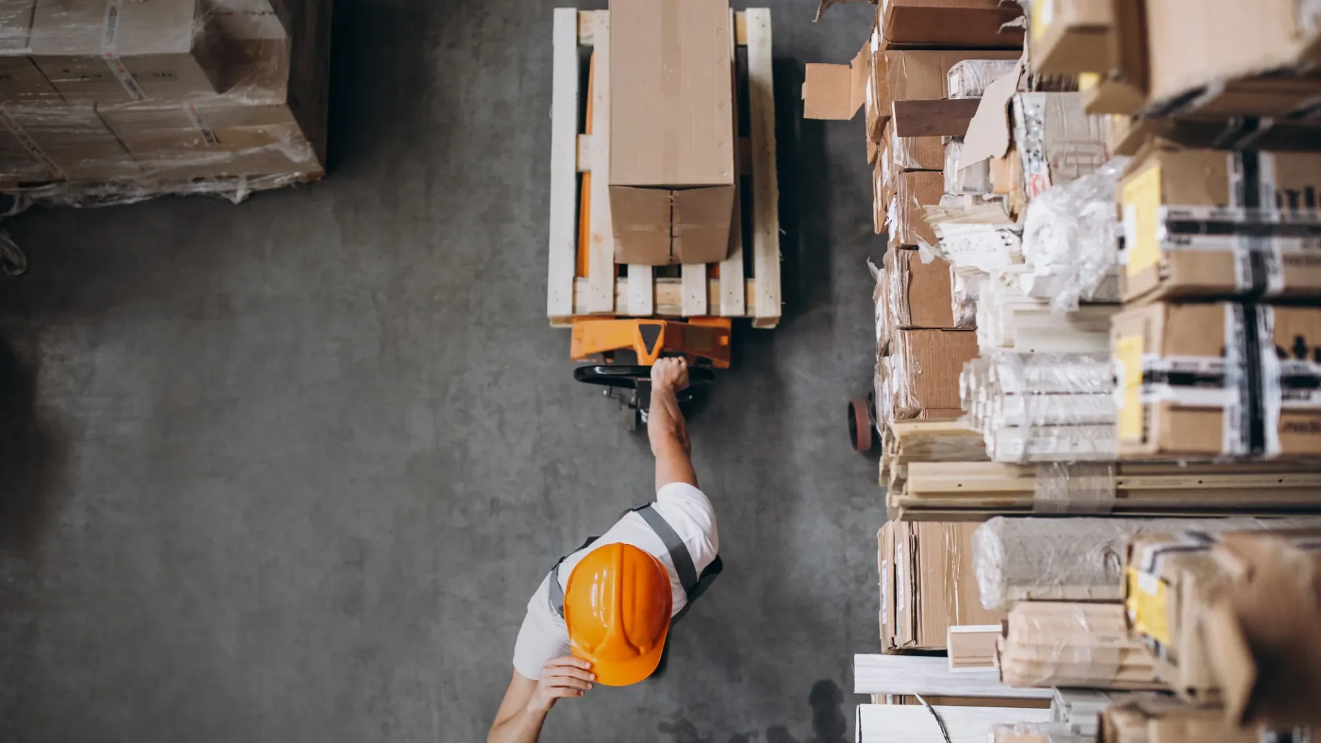 Graphiques de performance industrielle et flux logistiques optimisés